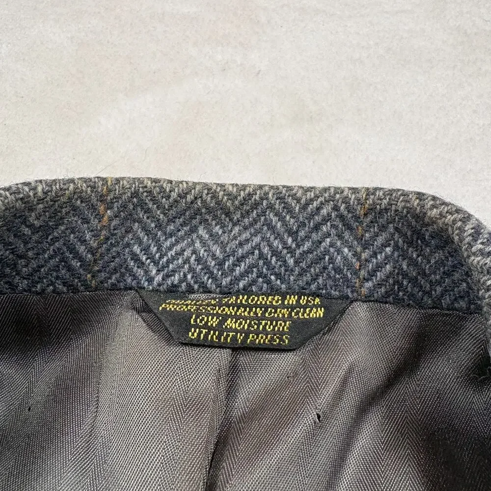 College Town Clothes Mens Wool Blazer Gray Herringbone Plaid Sport Coat Vintage